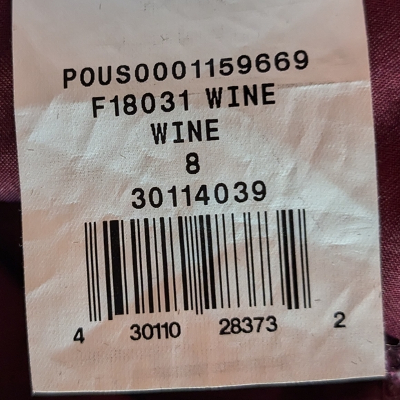 David’s Bridal Bridesmaid Cocktail Dress Short Lace High Neck Color Wine Size 8 - Picture 6 of 6